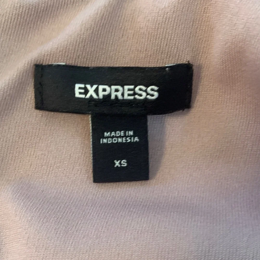 Express Mauve Square-Neck Midi Dress - Picture 8 of 9
